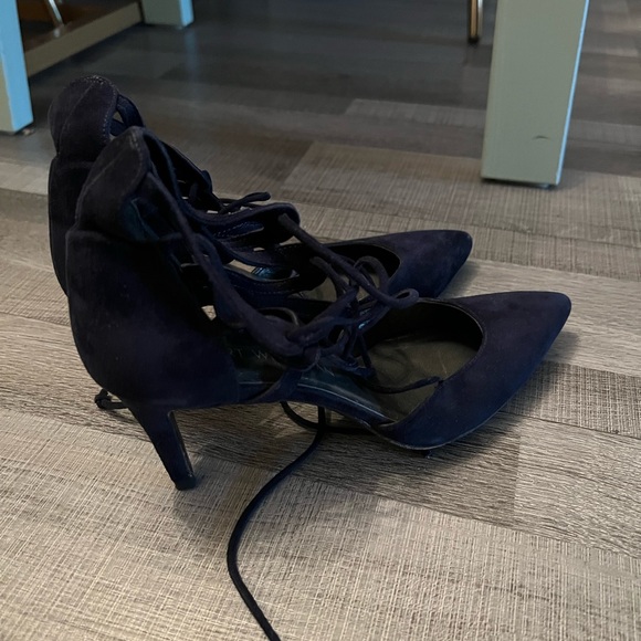 Brand new Stuart Weizman heels - Picture 4 of 5